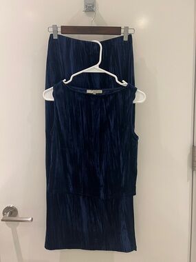 Monk & Lou Sleeveless Navy Velvet Midi Skirt Set